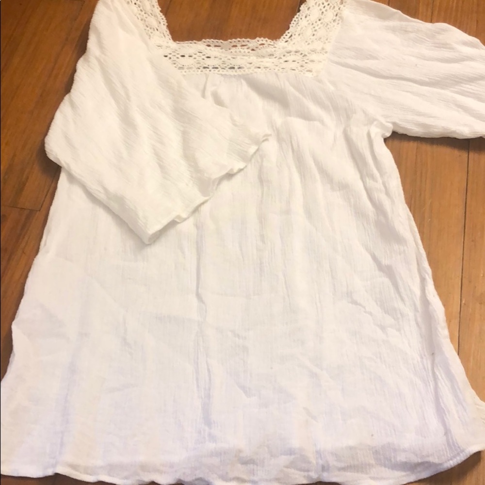 White bell sleeve linen tunic